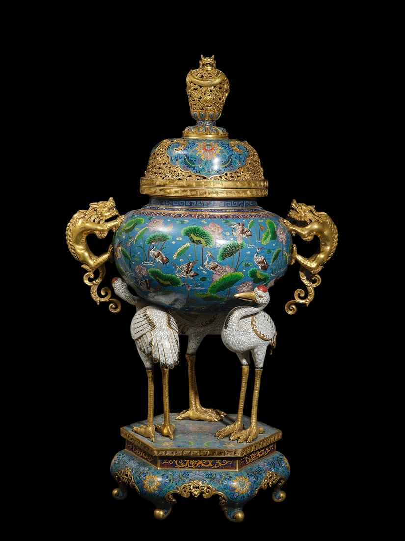 An Exquisite Cloisonne Lotus Pattern Flower Pattern Crane Pattern Double-Ears and Tripod Censer (1 of 9)