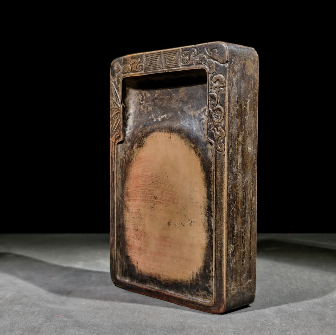 An Exquisite Pine, Bamboo and Plum Blossom Pattern with poem Inkstone: An Exquisite Pine, Bamboo and Plum Blossom Pattern with poem Inkstone Chen guan jun Size:20cmx13cmx4cm (The Dimensions Of All Batches Are Manually Measured.If You Need More Detailed Information, Pleas