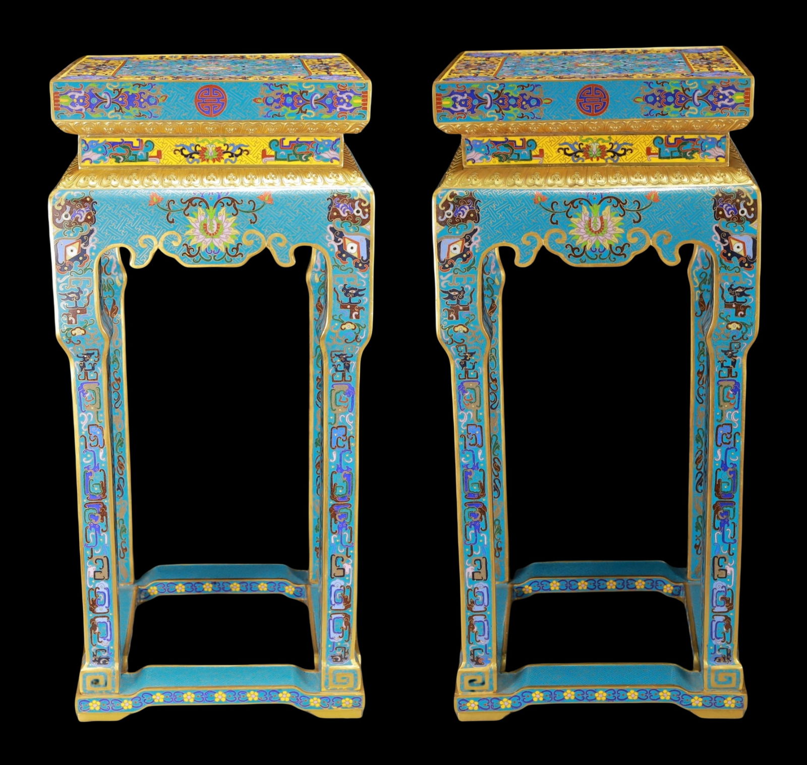 A Exquisite A pair of Cloisonne Beast-Face Pattern Flower Pattern Stool (1 of 17)