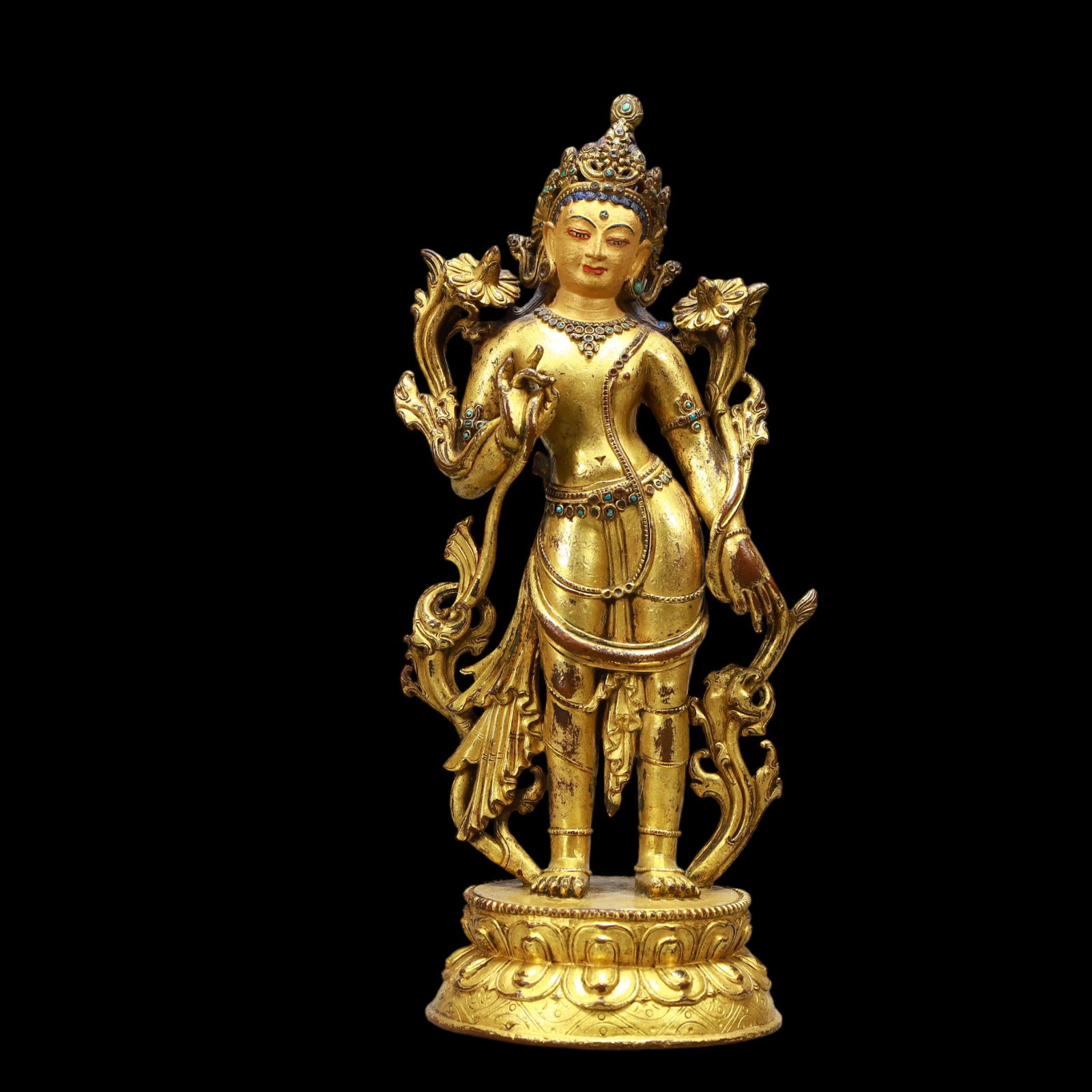 A Exquisite Gilt Bronze Statue of Tara: A Exquisite Gilt Bronze Statue of Tara Ming Dynasty, China Size:9cmx24cm Weight:1400g (The Dimensions Of All Batches Are Manually Measured.If You Need More Detailed Information, Please Contact Our Cus