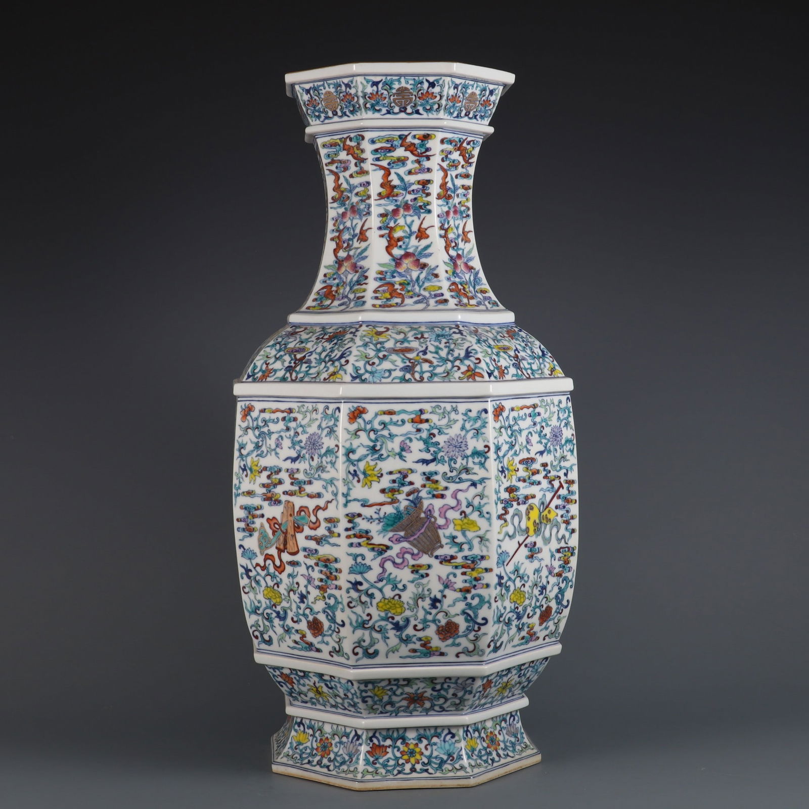 An Exquisite Doucai Eight Treasures Pattern Lotus Pattern Bats and Peach Pattern Vase: An Exquisite Doucai Eight Treasures Pattern Lotus Pattern Bats and Peach Pattern Vase Qing Dynasty, China Qianlong Six-character Mark Size:51.5cmx26cm (The Dimensions Of All Batches Are Manually Measu