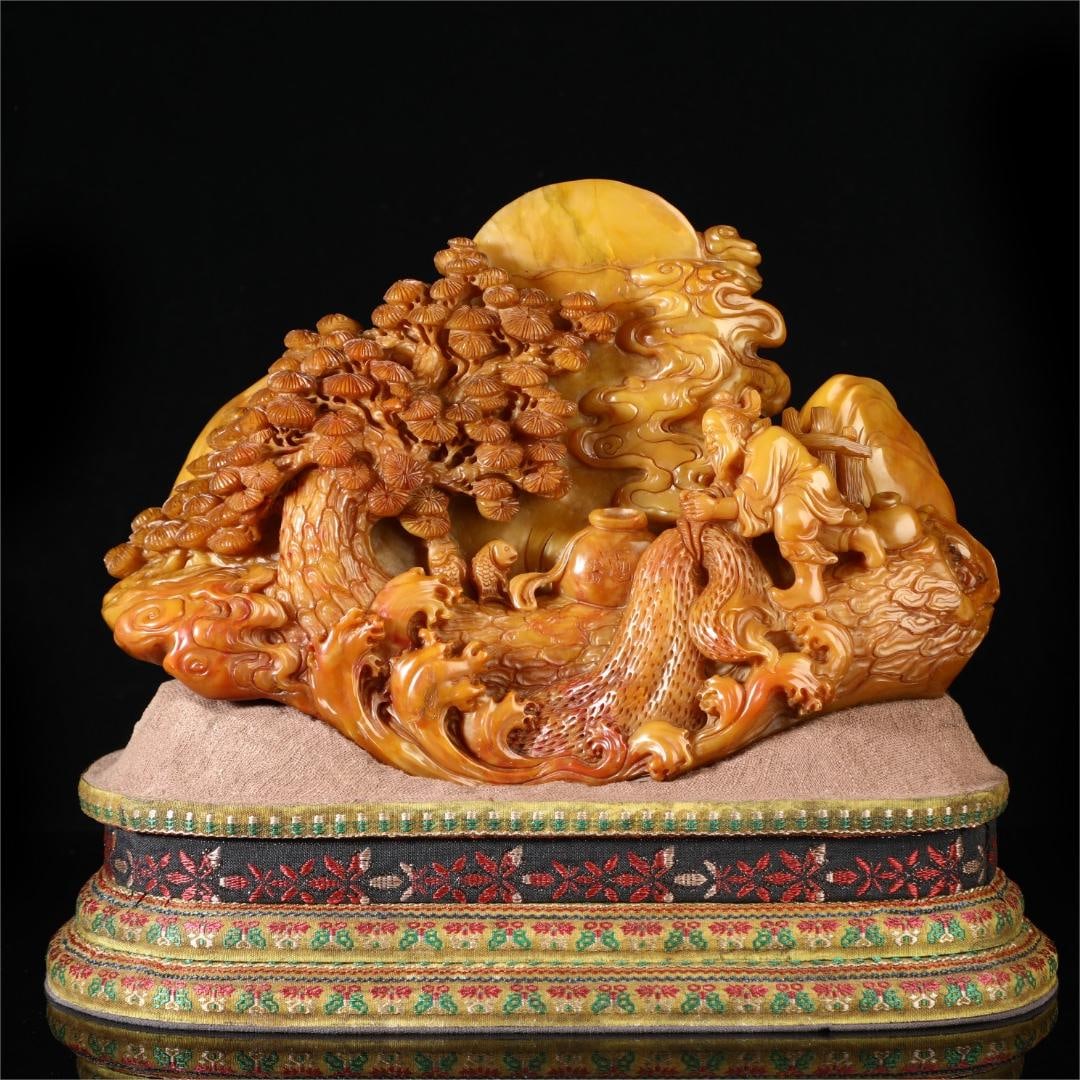 A beautiful Shoushan stone ornament: Exquisite Shoushan stone ornaments Size:W:4400gH:13cmW:27cm (The Dimensions Of All Batches Are Manually Measured.If You Need More Detailed Information, Please Contact Our Customer Service Before Biddi