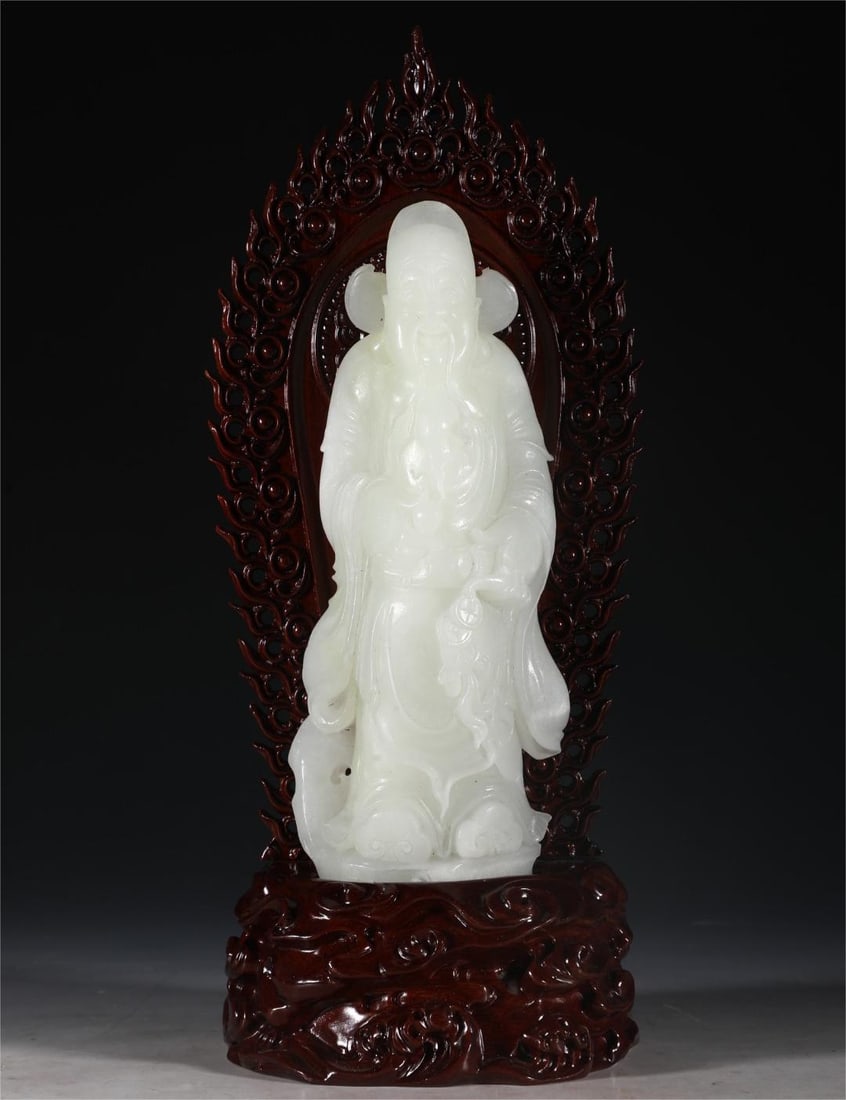A Hetian white jade civil official of the Qing Dynasty: The Hetian white jade civil servant of the Qing Dynasty Size:W:1.1kgH:23cmW:9cm (The Dimensions Of All Batches Are Manually Measured.If You Need More Detailed Information, Please Contact Our Customer