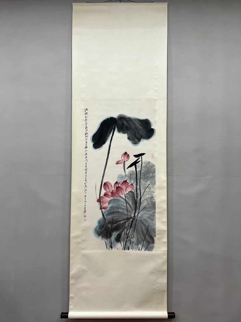 A picture of a large lotus: Zhang Daqian's lotus picture Flowercore:Size:99x49cm (The Dimensions Of All Batches Are Manually Measured.If You Need More Detailed Information, Please Contact Our Customer Service Before Bidding.)