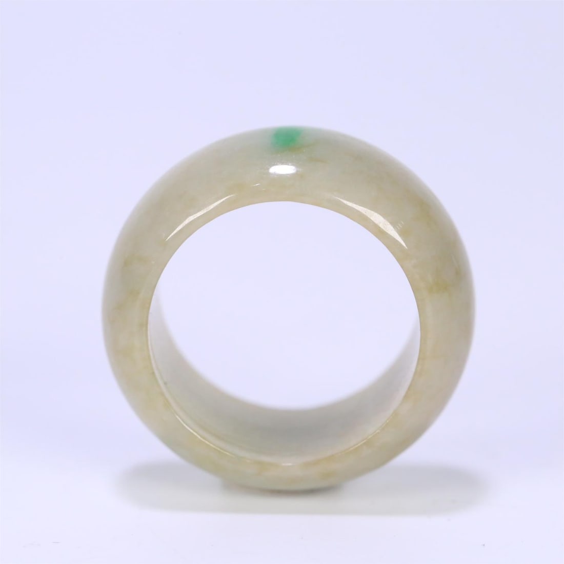 An old jade ring from the Qing Dynasty (1 of 8)