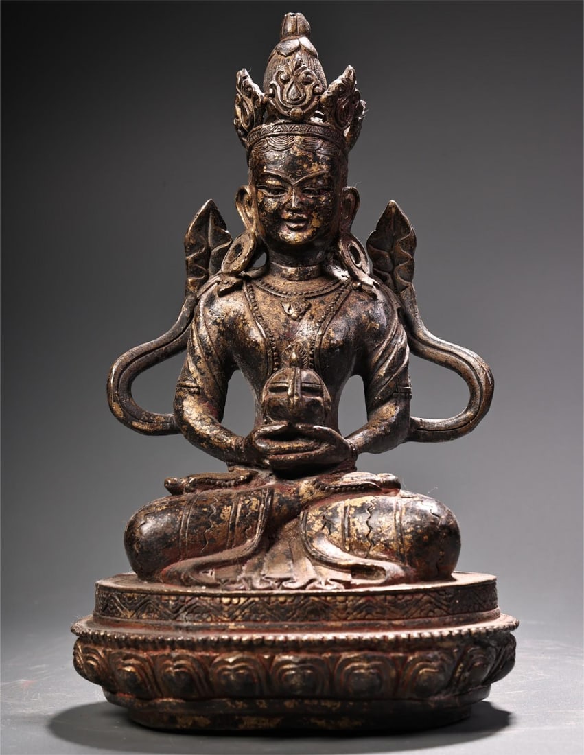 A beautiful pure copper full copper clay gold Tibetan longevity Buddha statue (1 of 11)