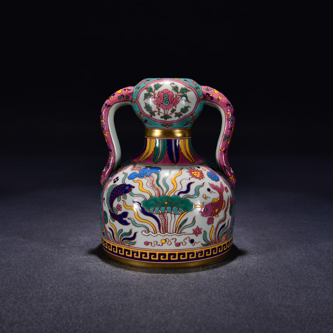 A Ming Dynasty Xuande year enamel colorful fish algae pattern ruyi gourd bottle: Ming Dynasty Xuande year enamel colorful fish algae pattern ruyi gourd bottle Size:H:19cmW:18cm (The Dimensions Of All Batches Are Manually Measured.If You Need More Detailed Information, Please Conta