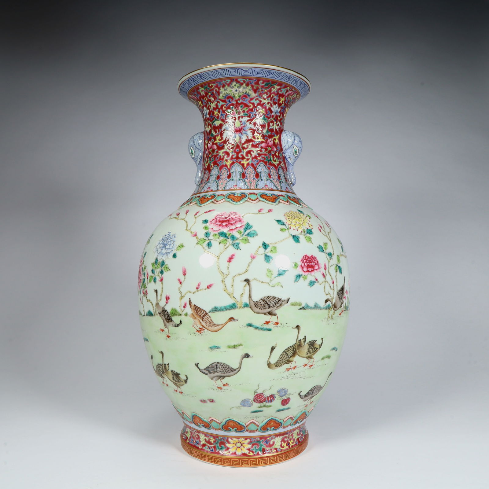 A pastel bird and phoenix pattern animal ear bottle of the Qing Dynasty Qianlong style (1 of 12)