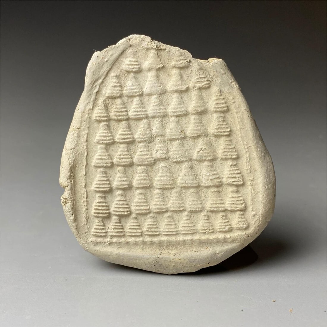An 11th-century statue of a hundred pagodas: 11th-century pagoda erasing statues Size:H:7.0cmW:6.5cm (The Dimensions Of All Batches Are Manually Measured.If You Need More Detailed Information, Please Contact Our Customer Service Before Bidding.)