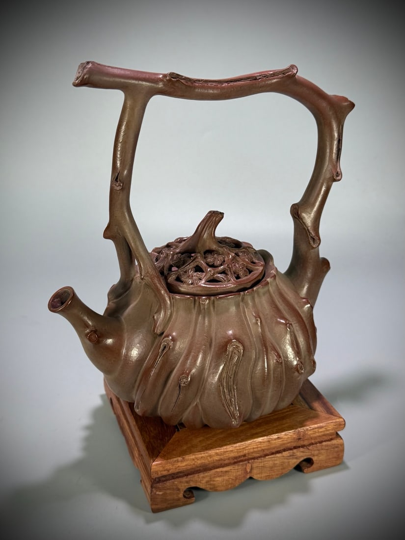 A beautiful openwork tree root lifting pot - 7