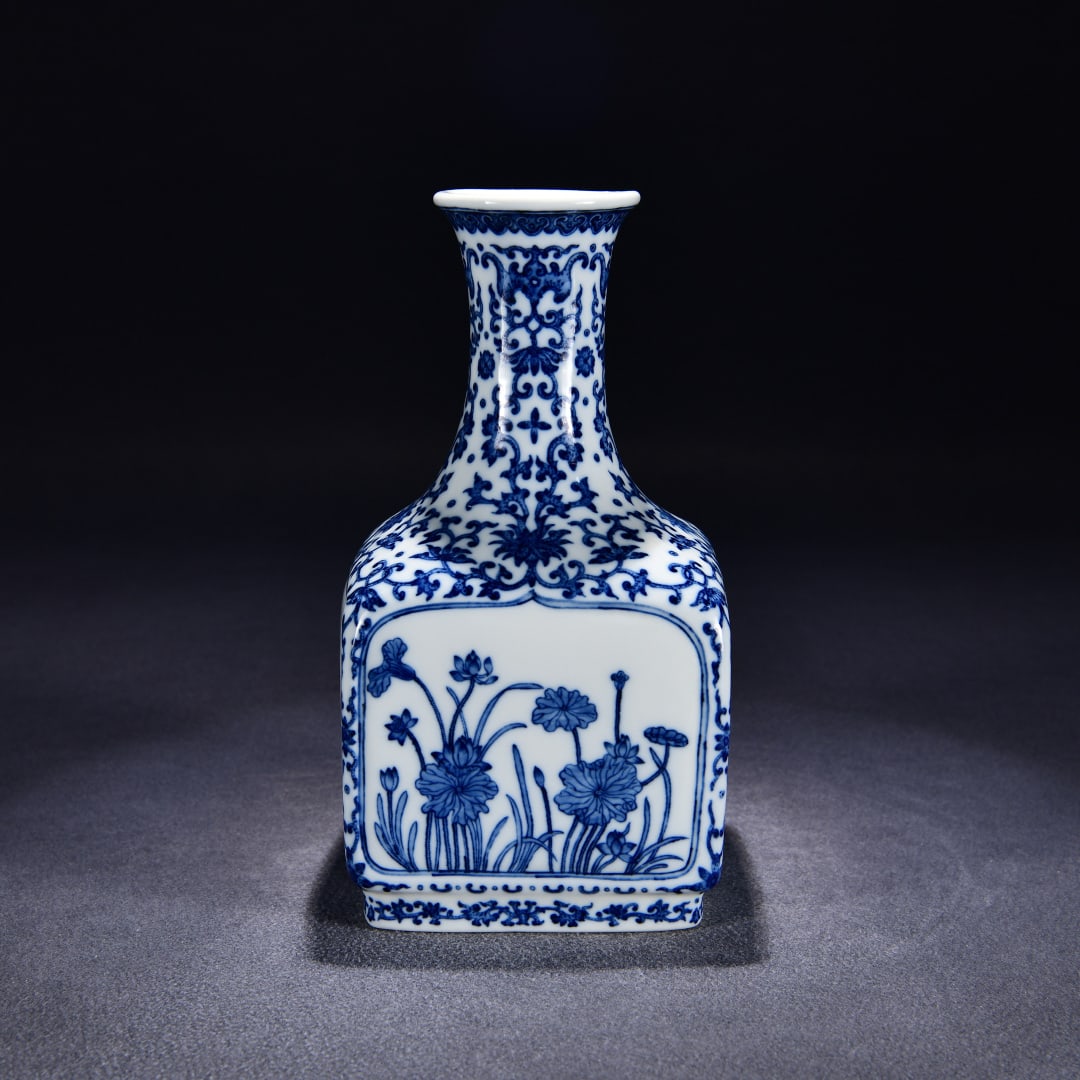 A blue and white entwined branch consecrated four seasons flower pattern square made in the Qianlong (1 of 10)