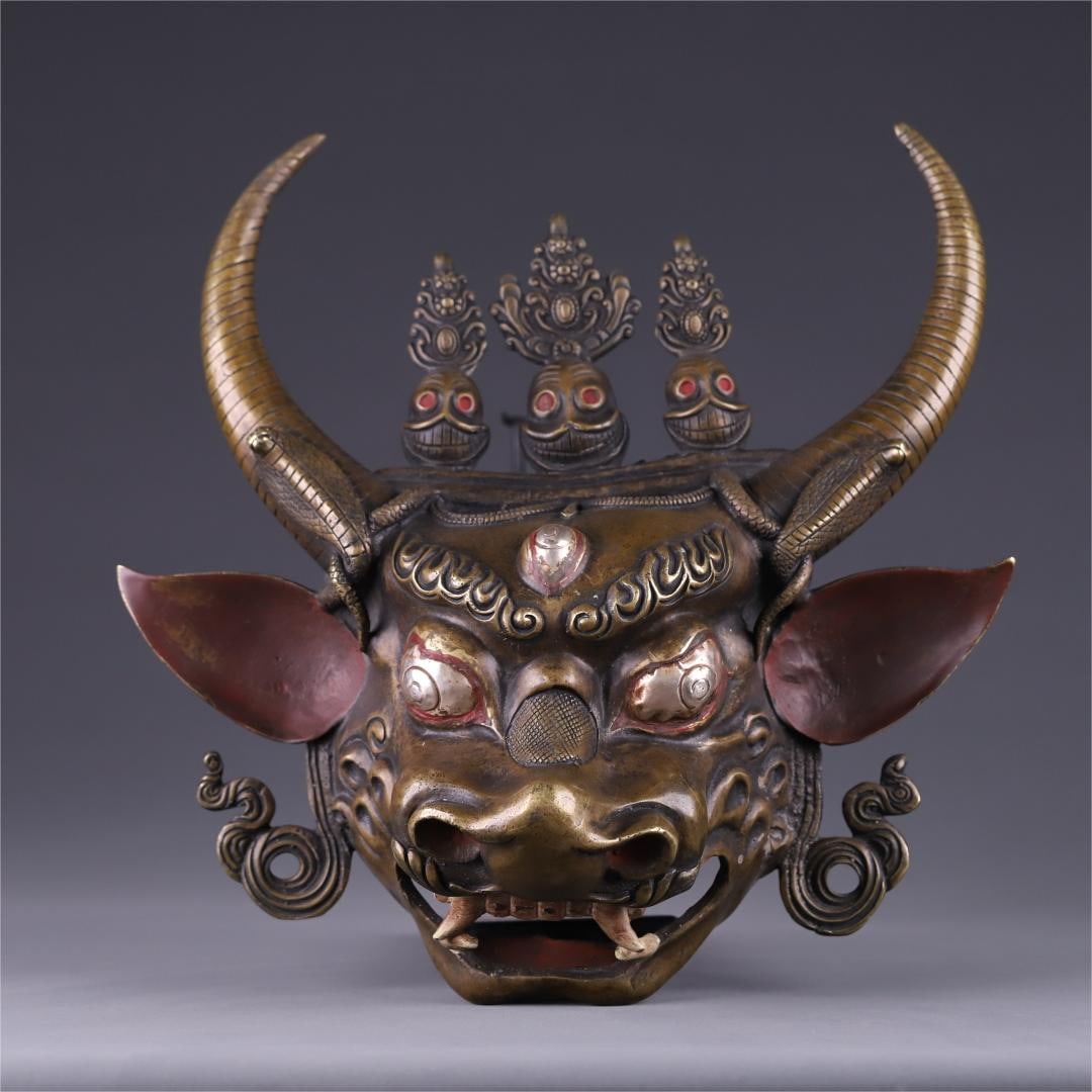 A bronze Great Weide Vajra mask from the Qing Dynasty: Qing Dynasty bronze Great Weide Vajra mask Size:H:34cmW:30.5cmW:3.37kg (The Dimensions Of All Batches Are Manually Measured.If You Need More Detailed Information, Please Contact Our Customer Service B