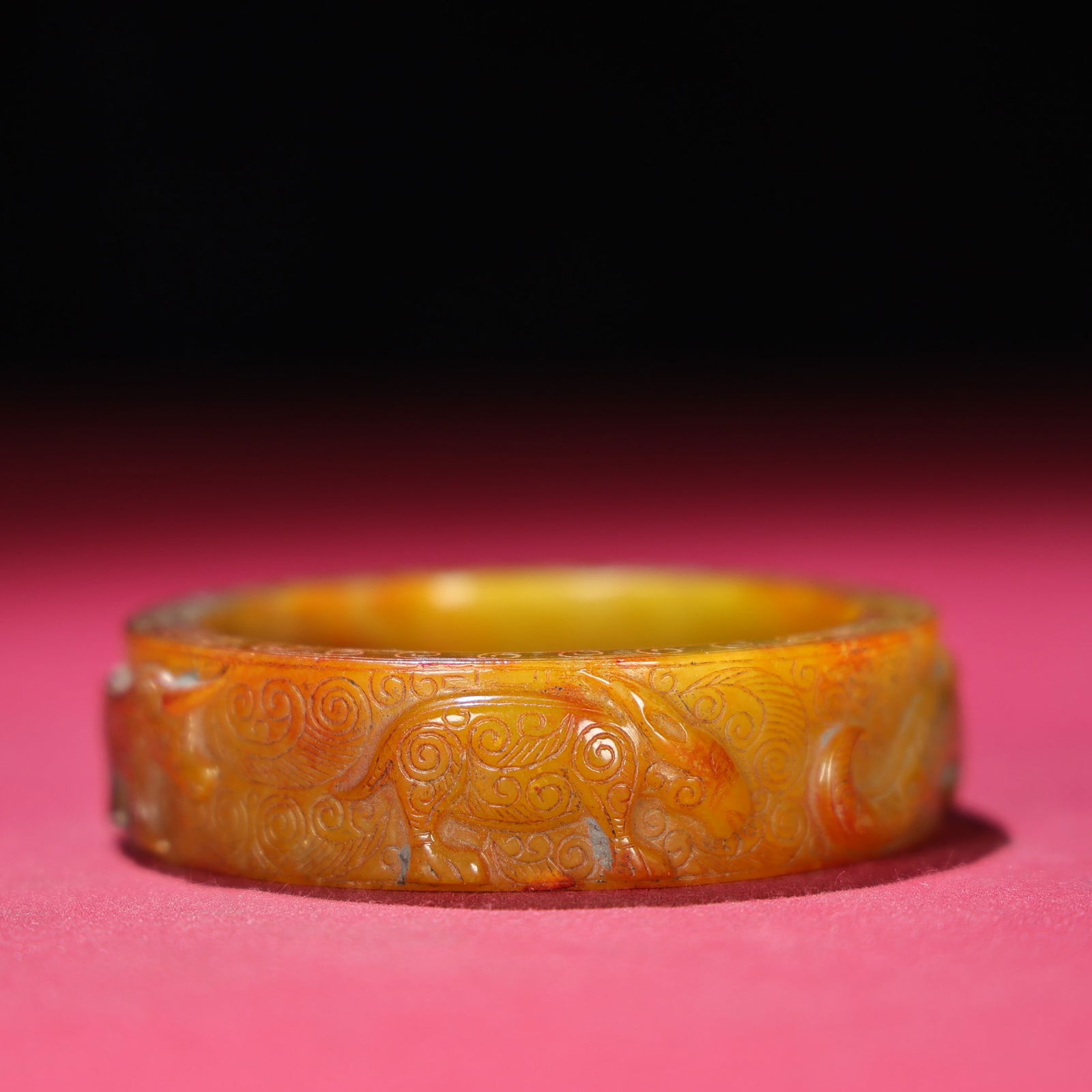 A beautiful Hetian jade birth pit full of work bracelets: The exquisite Hetian jade birth pit is full of work bracelets Size: (The Dimensions Of All Batches Are Manually Measured.If You Need More Detailed Information, Please Contact Our Customer Service Befo