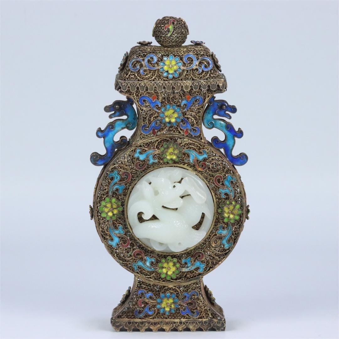 A Qing Dynasty silver-gilt filigree baked blue inlaid Hetian jade dragon and phoenix pattern (1 of 11)