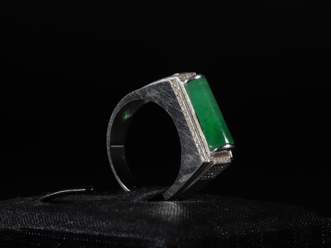 A beautiful ring - 4