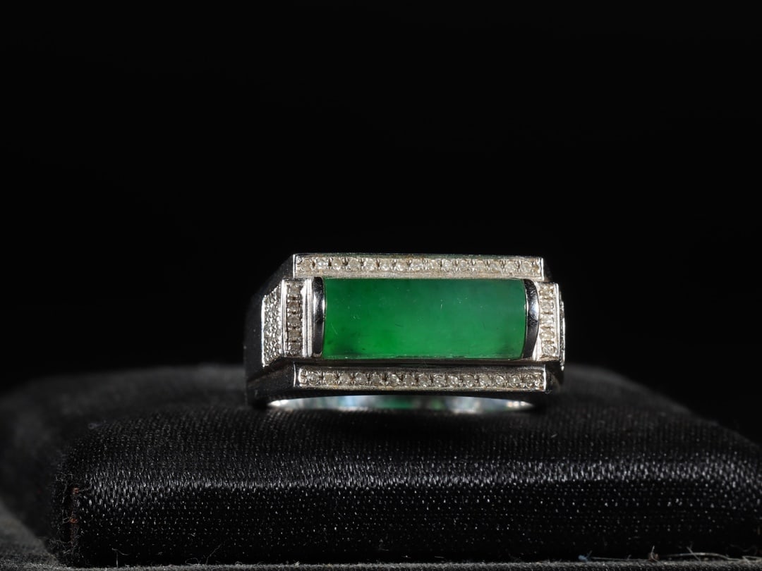 A beautiful ring - 6