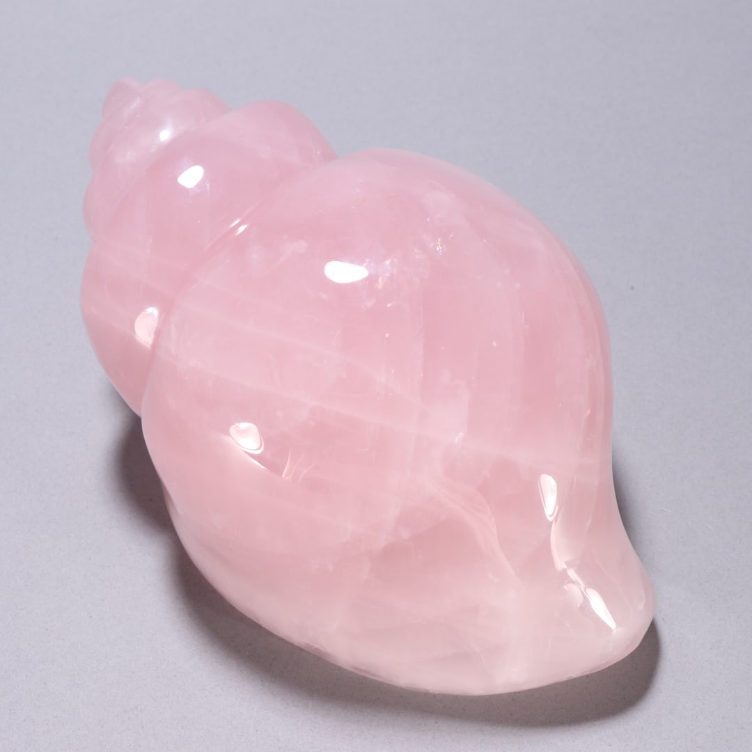 A pink crystal conch from the Qing Dynasty: Pink crystal conch in the Qing Dynasty Size:W:20.2×12.4cmW:1.930kg (The Dimensions Of All Batches Are Manually Measured.If You Need More Detailed Information, Please Contact Our Customer Service Befo