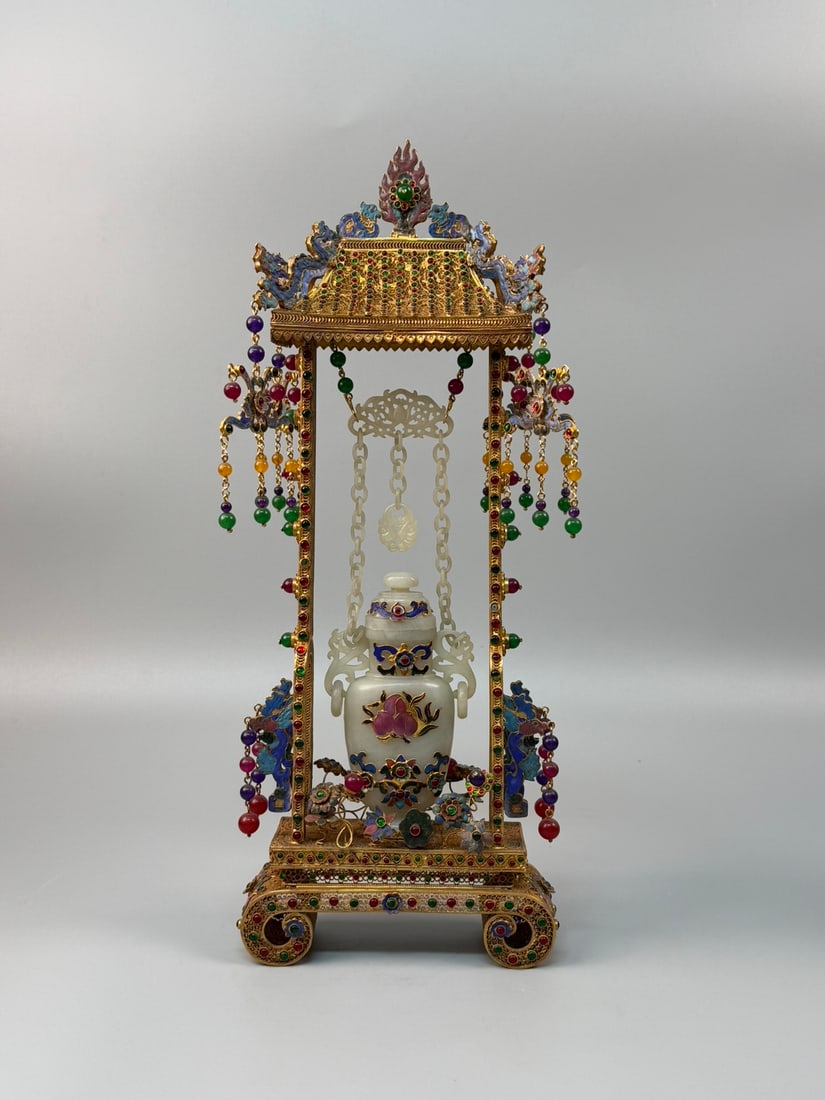 A beautiful Hetian jade chain ornament: Exquisite Hetian jade chain ornaments Size:W:2039gH:51cmW:23cm (The Dimensions Of All Batches Are Manually Measured.If You Need More Detailed Information, Please Contact Our