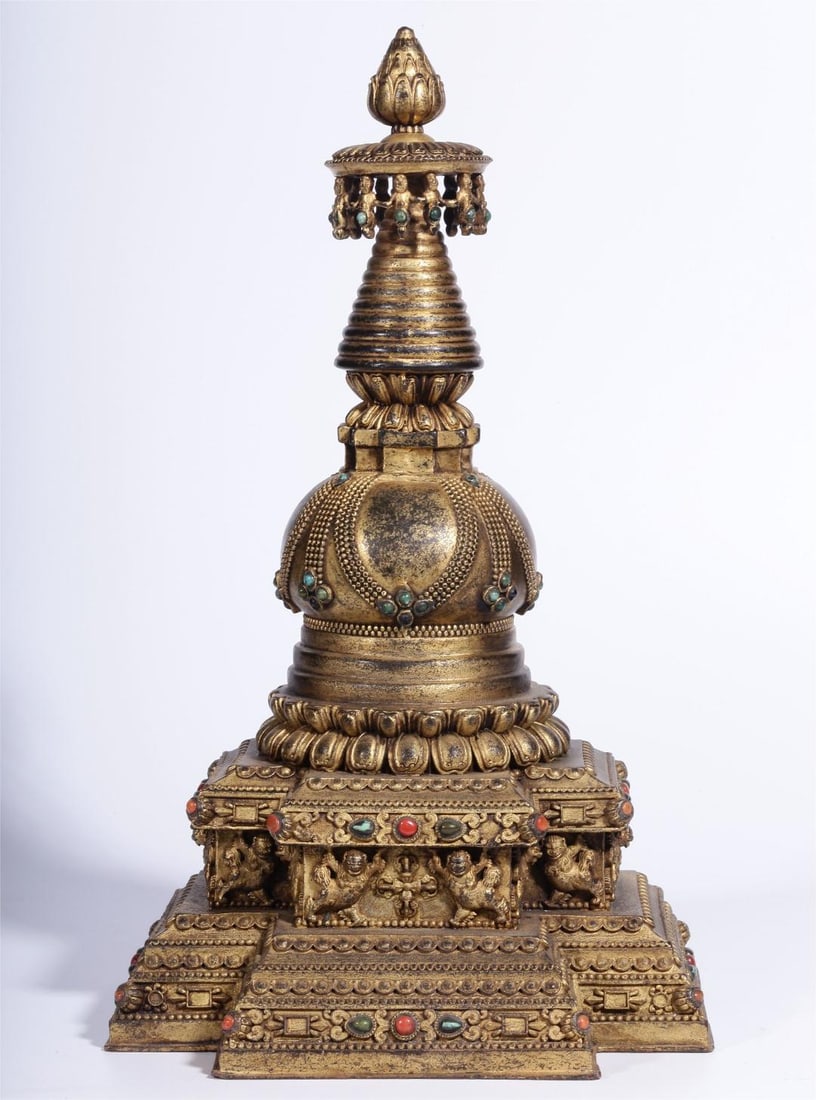A copper-lacquered gold Gadang pagoda from the Qing Dynasty (1 of 8)
