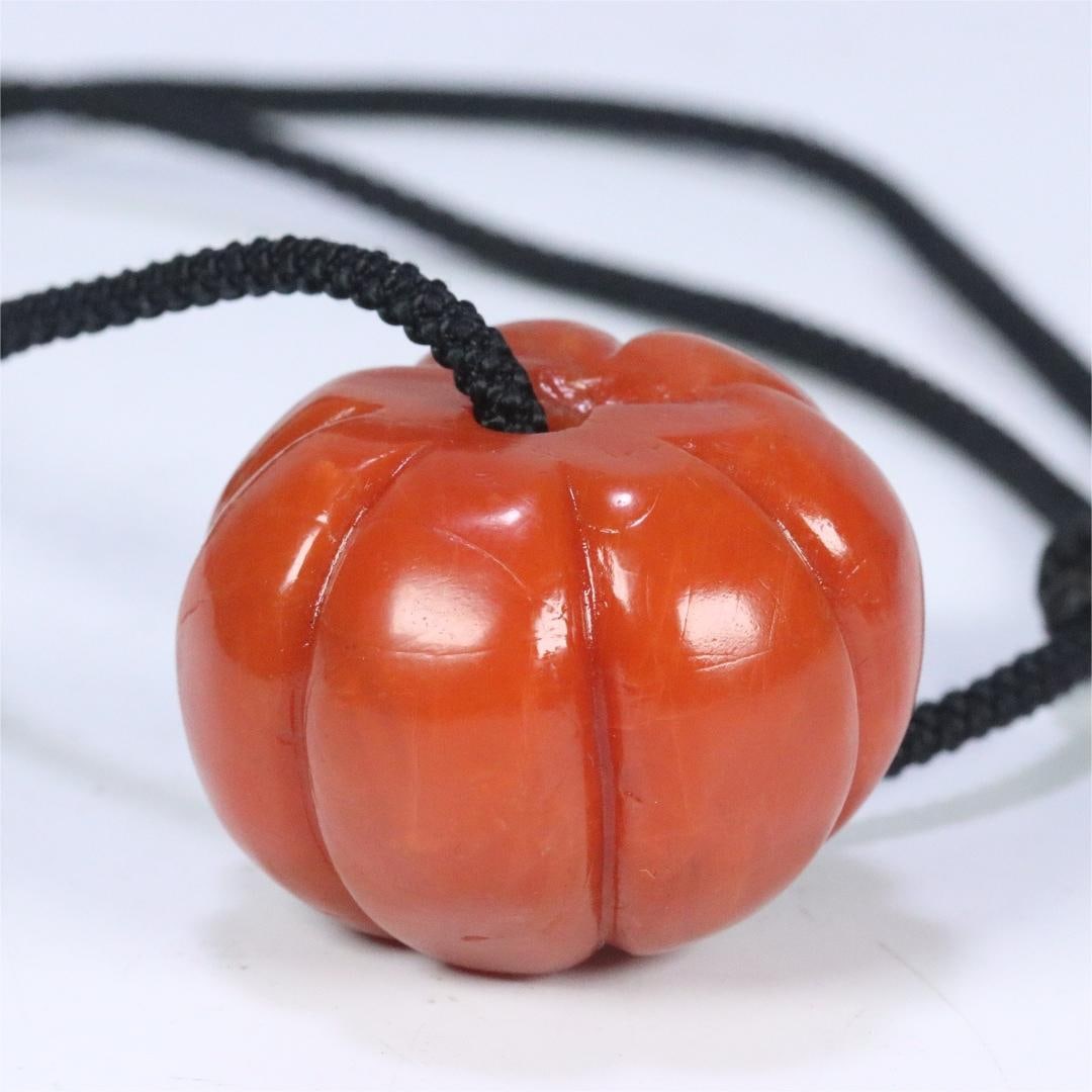 A beautiful Baoshan southern red melon bead clavicle chain: Exquisite Baoshan southern red melon beads clavicle chain Size:4.1x2.98cmW:0.0747kg (The Dimensions Of All Batches Are Manually Measured.If You Need More Detailed Information, Please Contact Our Custo