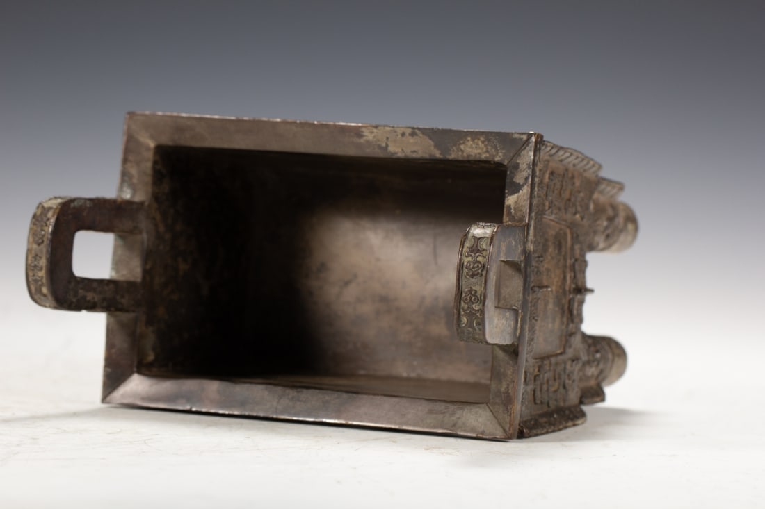 A fine copper tripod - 5