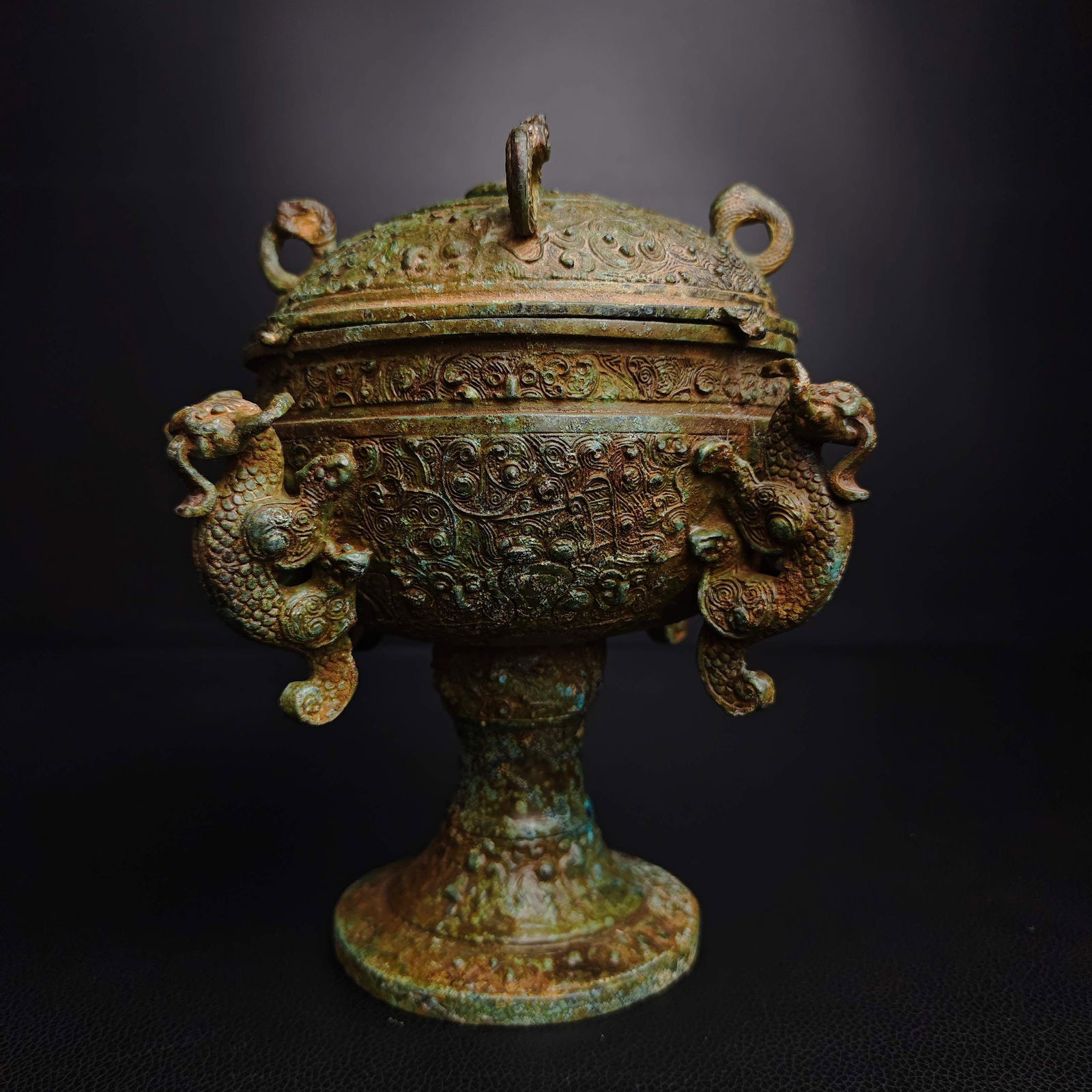 A bronze tadpole worker four dragon beans of the Warring States period (1 of 9)