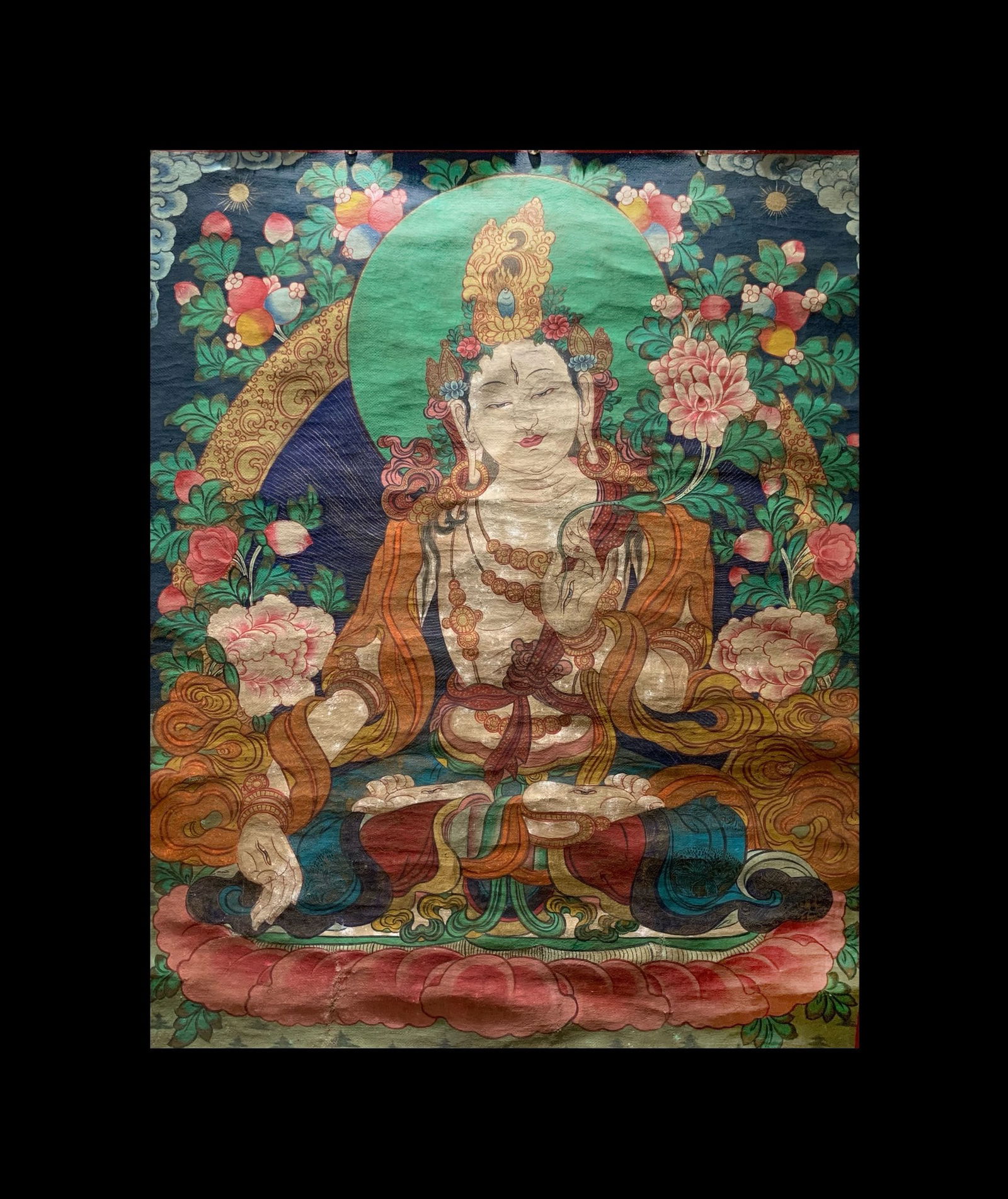 A Buddhist natural mineral hand-painted White Tara thangka (1 of 9)