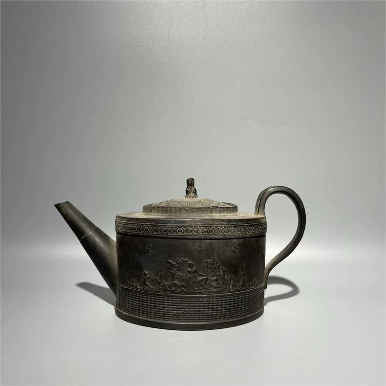 A fine pot: Exquisite pot Size:25cmx13.5cmx11cm (The Dimensions Of All Batches Are Manually Measured.If You Need More Detailed Information, Please Contact Our Customer Service Before Bidding.)