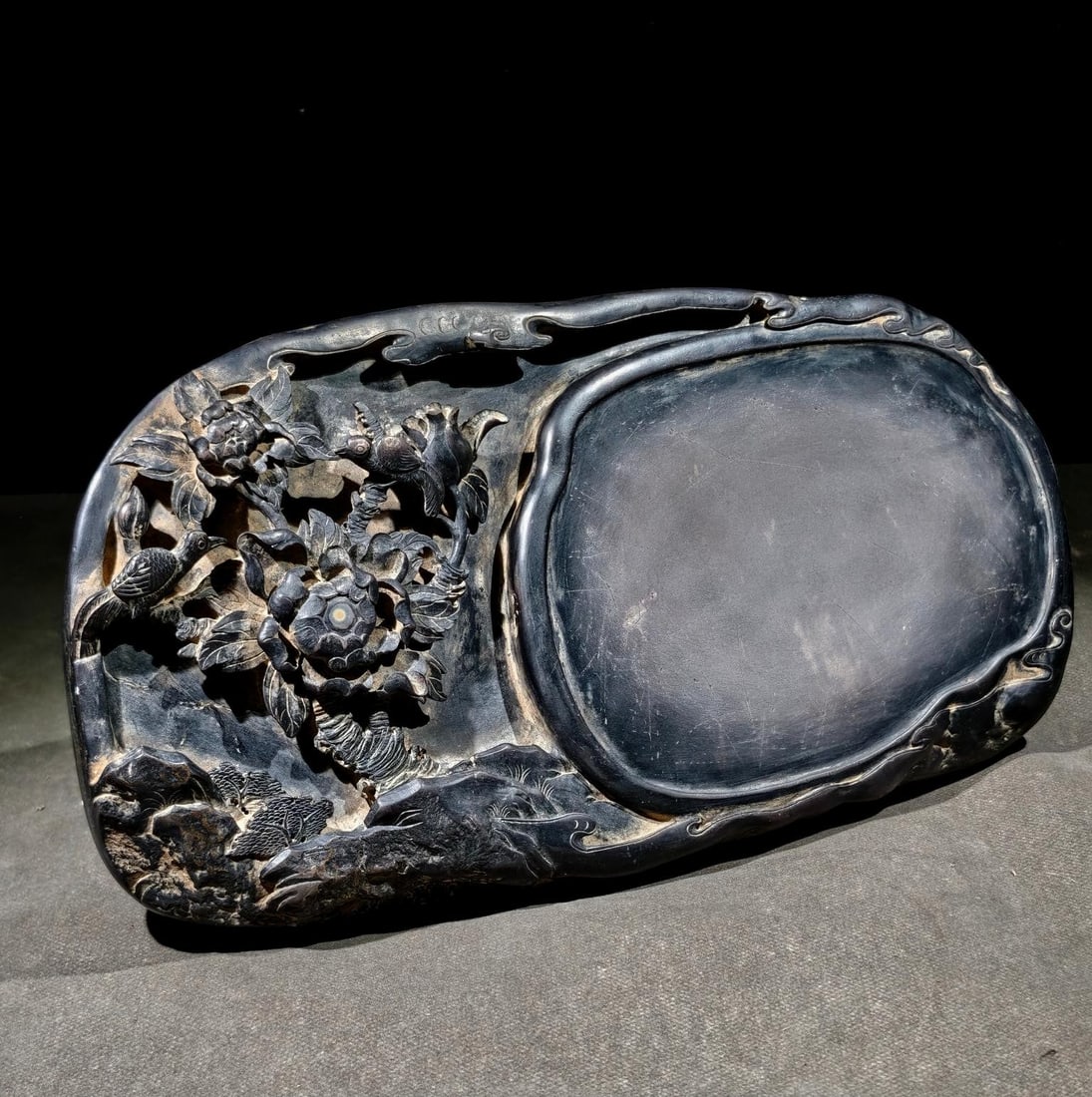 An Exquisite Flower and Bird Pattern with poem Inkstone: An Exquisite Flower and Bird Pattern with poem Inkstone Yao mengqi Size:31.4cmx16.2cmx4cm (The Dimensions Of All Batches Are Manually Measured.If You Need More Detailed Information, Please Contact Our