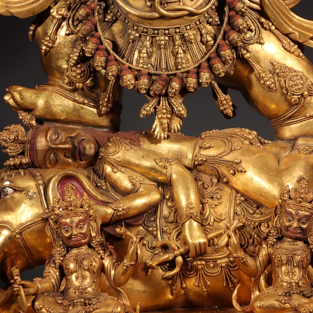 An Exquisite Gilt Bronze Buddha Statue - 5