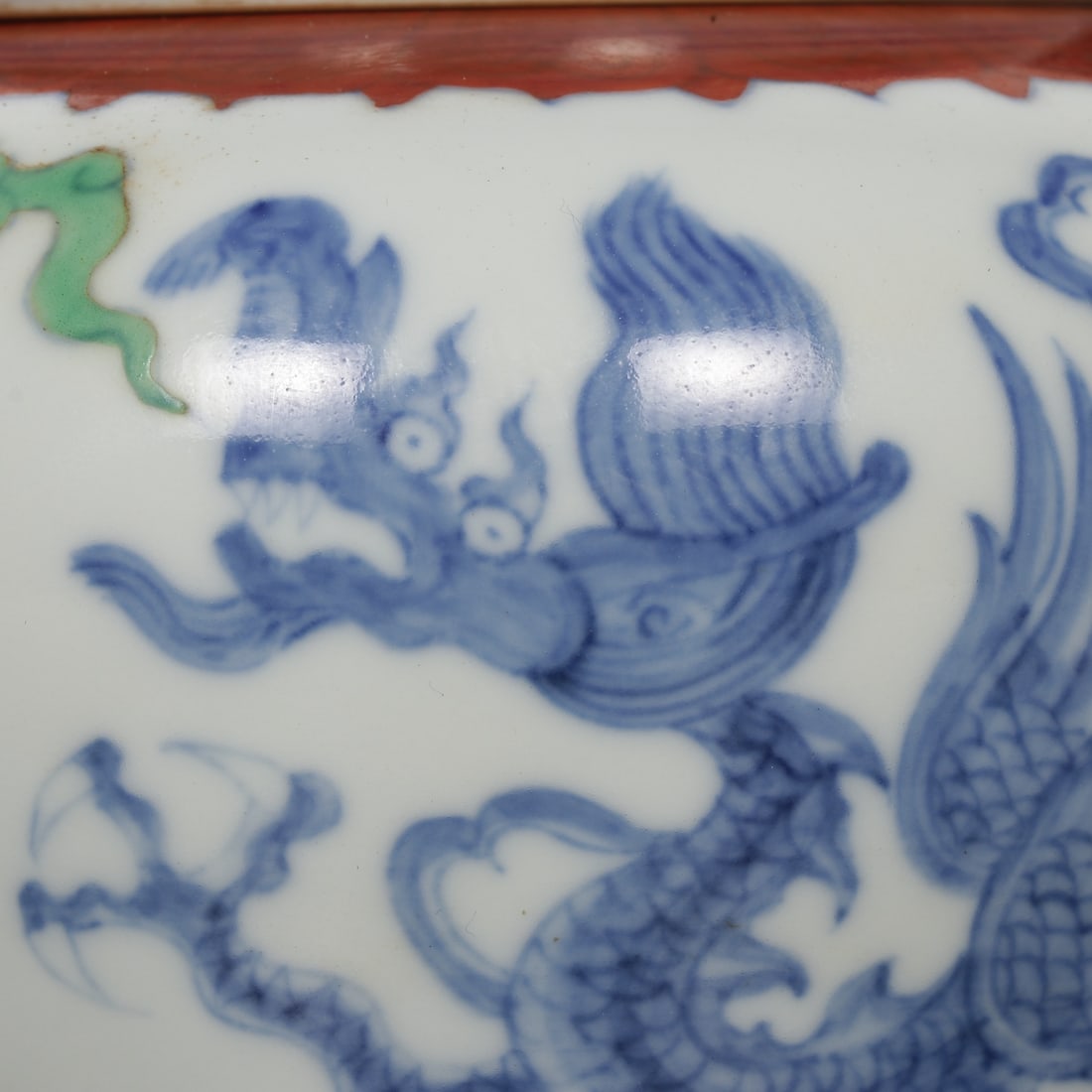 An Exquisite Doucai Dragon Pattern Jar - 4