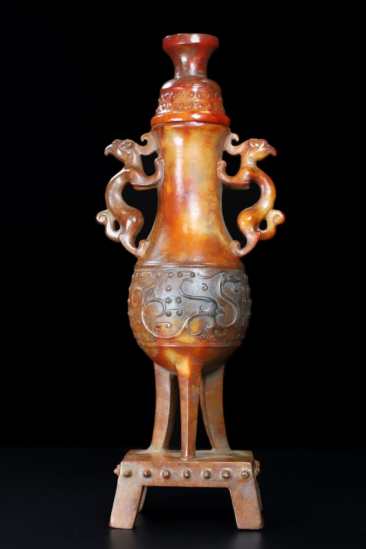An Exquisite White Jade Dragon Pattern Double-Ears Vase (1 of 10)