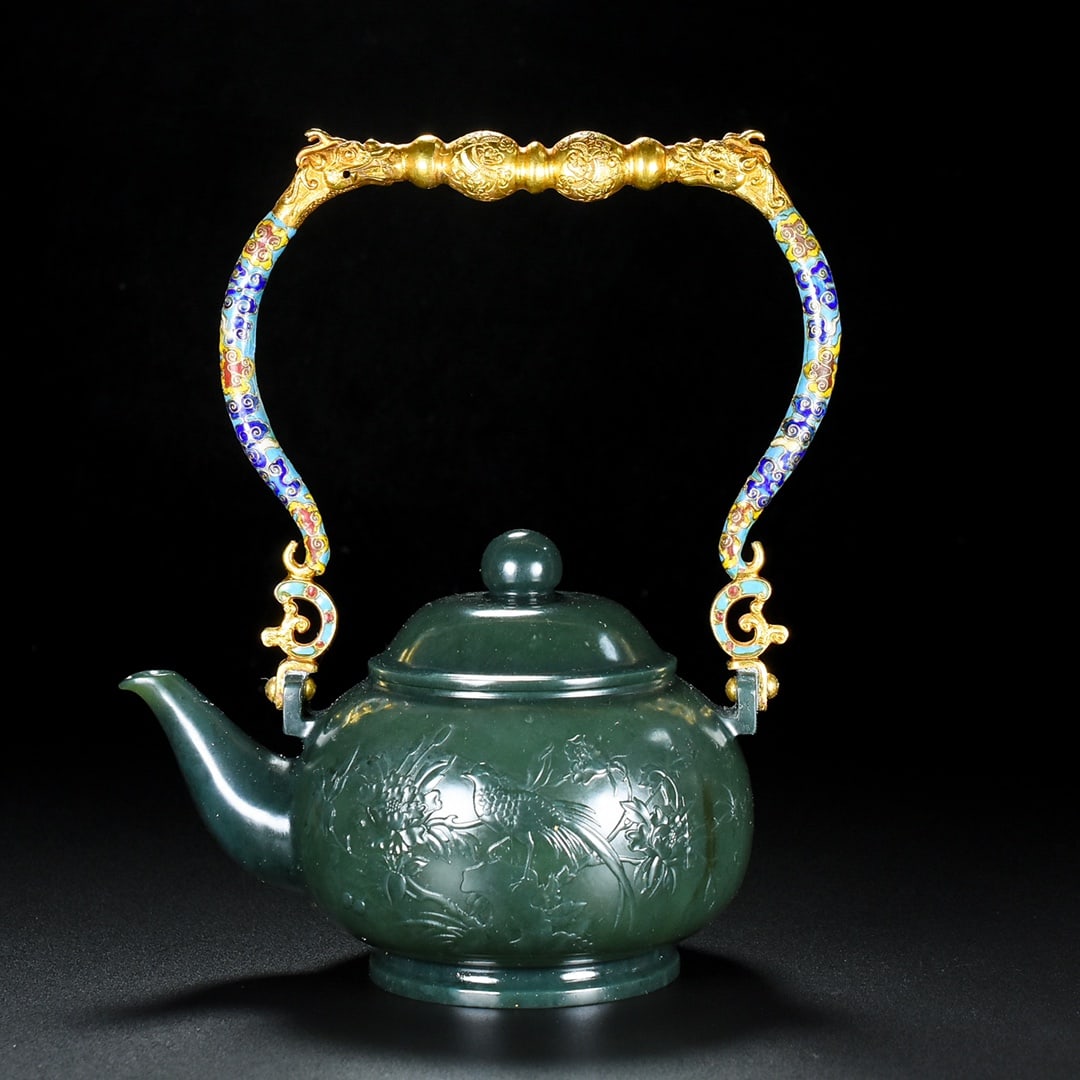 An Exquisite Jasper Flower and Bird Pattern Teapot: An Exquisite Jasper Flower and Bird Pattern Teapot Qing Dynasty, China Size:22.6cmx18cmx13.3cm Weight:553g (The Dimensions Of All Batches Are Manually Measured.If You Need More Detailed Information, P