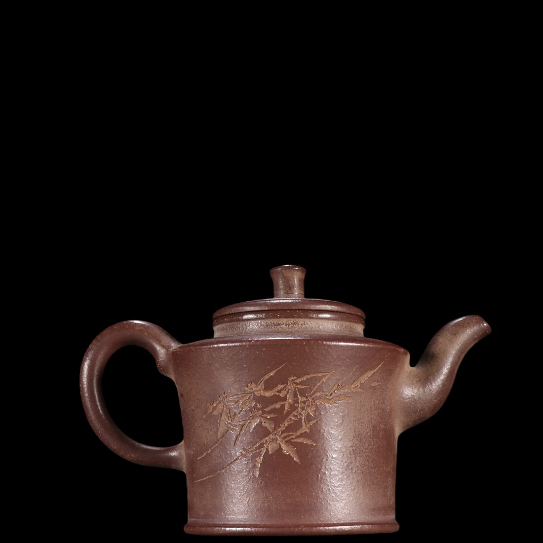 An Exquisite Purple Sands Bamboo Pattern with poem Teapot: An Exquisite Purple Sands Bamboo Pattern with poem Teapot Shao mao lin Size:11cmx15.6cm (The Dimensions Of All Batches Are Manually Measured.If You Need More Detailed Information, Please Contact Our C