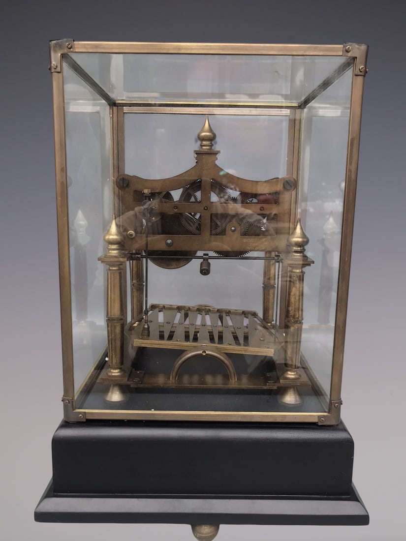 An Exquisite Bronze Clock - 4