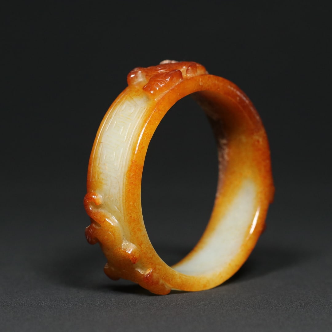 An Exquisite White Jade Tiger Pattern Bracelets - 4