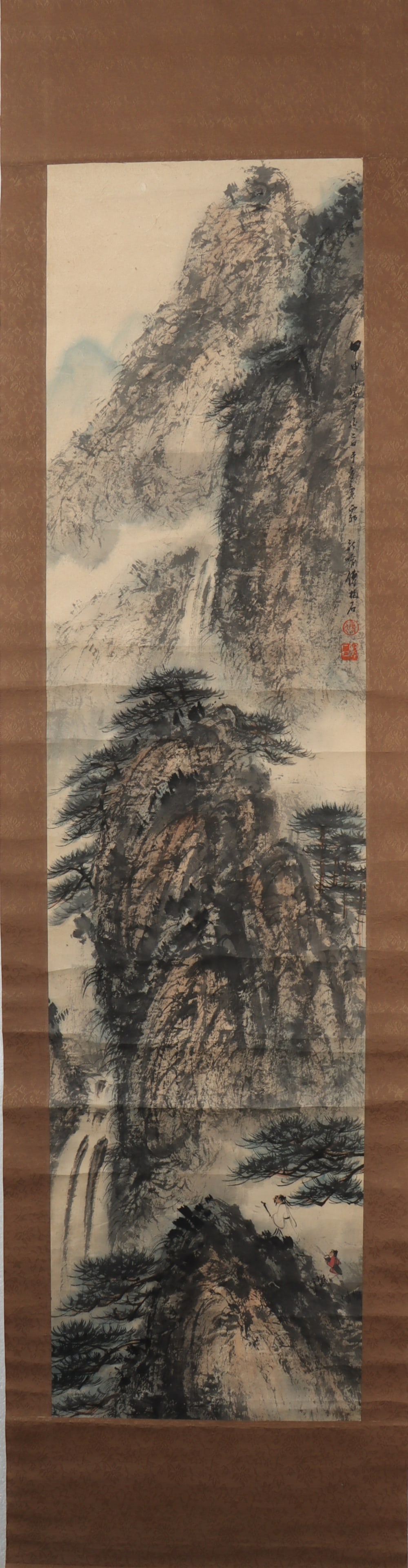 A Chinese Vertical Scroll Ink Painting of Landscape on Paper: A Chinese Vertical Scroll Ink Painting of Landscape on Paper Fu baoshi Size:134cmx34cm (The Dimensions Of All Batches Are Manually Measured.If You Need More Detailed Information, Please Contact