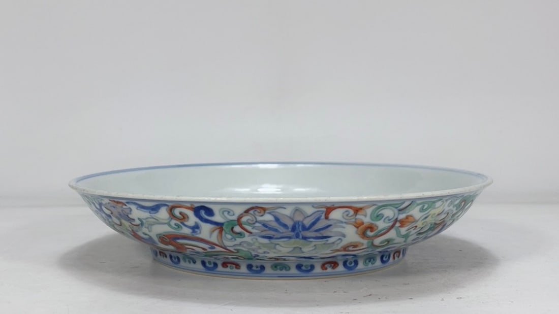 An Exquisite Doucai Phoenix Pattern Lotus Pattern Plate - 3