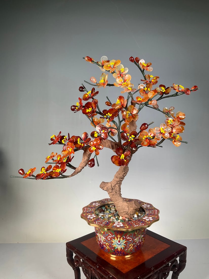 An Exquisite Cloisonne Inlaid Serpentine Jade Flower Pattern Bonsai: An Exquisite Cloisonne Inlaid Serpentine Jade Flower Pattern Bonsai Qing Dynasty, China Size:40cmx33cm (The Dimensions Of All Batches Are Manually Measured.If You Need More Detailed Information,