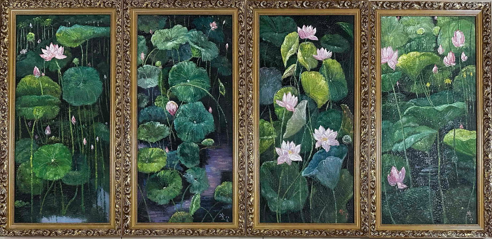 A picture of a lotus flower in Wu Guanzhong: Wu Guanzhong's lotus picture has four frames SIZE: Painting Core40x90cmx4 (The Dimensions Of All Batches Are Manually Measured.If You Need More Detailed Information, Please Contact Our Customer Servic