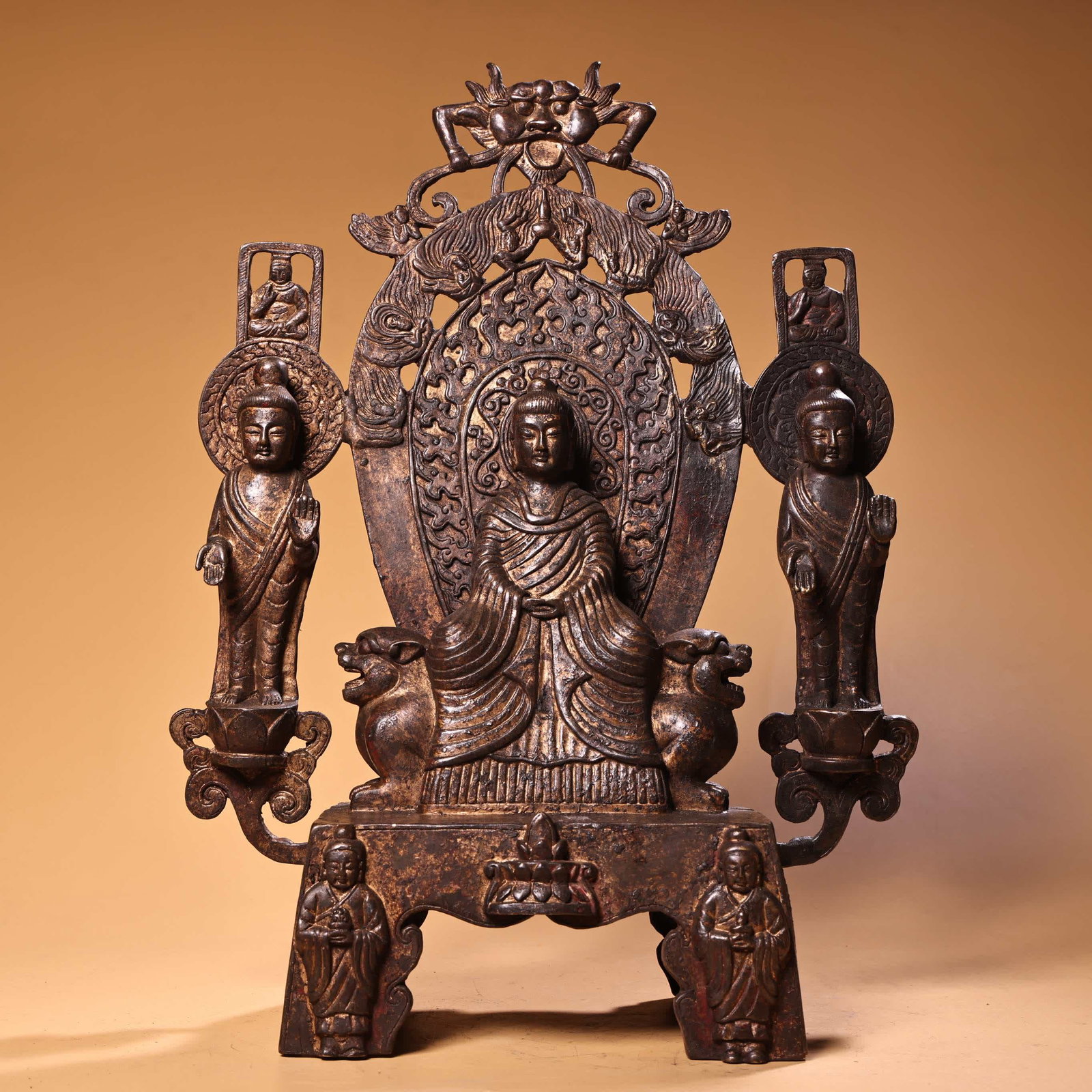 A piece of Northern Wei copper bench Buddha: Northern Wei Dynasty copper bench Buddha SIZE: W:2200g H:36cm W:26cm 5 (The Dimensions Of All Batches Are Manually Measured.If You Need More Detailed Information, Please Contact Our Customer Service B