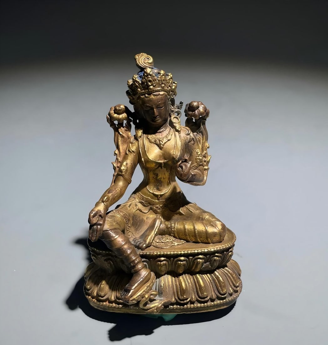 A Qing Dynasty copper-gilt green Tara: Qing Dynasty copper gilt green Tara SIZE: H:6cm (The Dimensions Of All Batches Are Manually Measured.If You Need More Detailed Information, Please Contact Our Customer Service Before Bidding.)