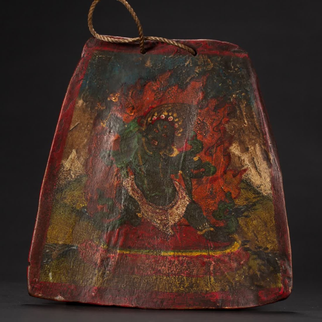 A Tibetan bone painting thangka of the Qing Dynasty: Tibetan bone painting thangka in the Qing Dynasty SIZE: L:18cm W:17cm (The Dimensions Of All Batches Are Manually Measured.If You Need More Detailed Information, Please Contact Our Customer Service Be