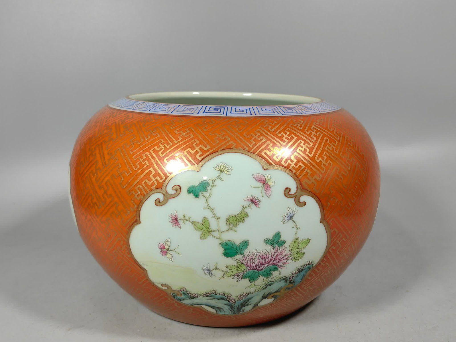 A Qing Dynasty Fan red gold-painted consecrated flower poetry wash: Qing Dynasty Fan red gold consecrated flower poetry wash SIZE: H:15.5cm W:24cm (The Dimensions Of All Batches Are Manually Measured.If You Need More Detailed Information, Please Contact Our Customer S