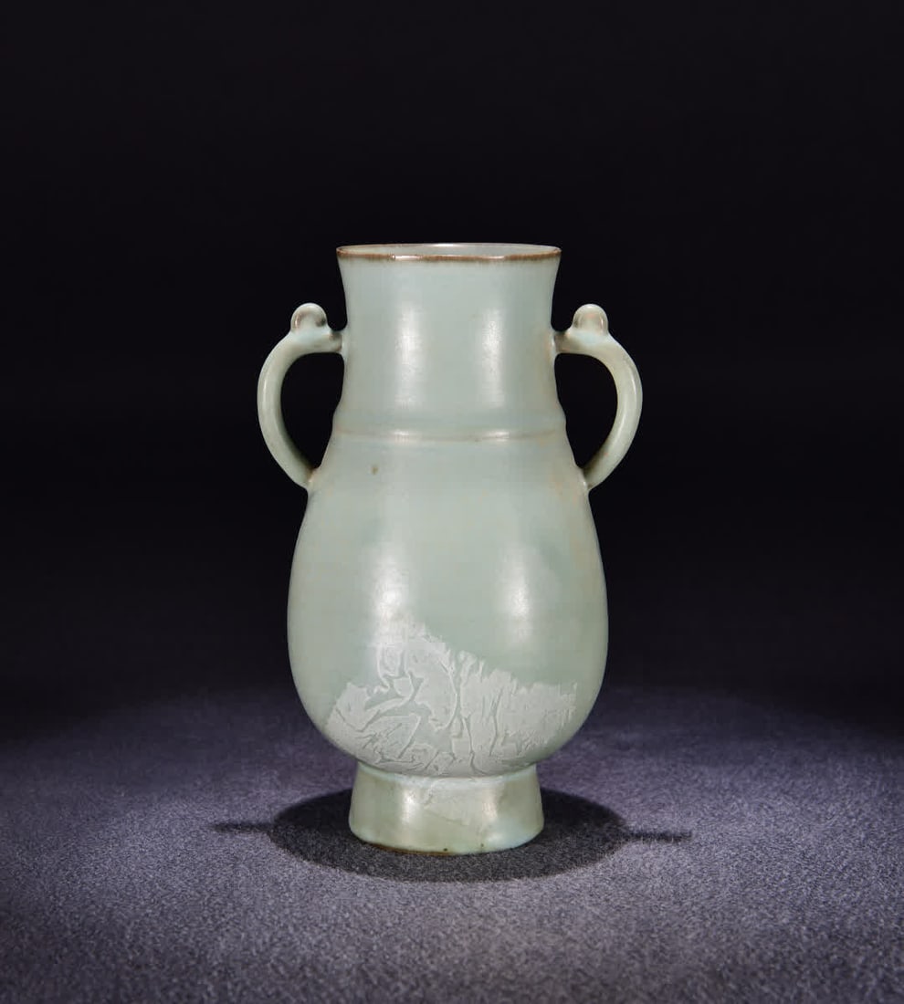 A Song Ru kiln azure glaze amphora (1 of 9)
