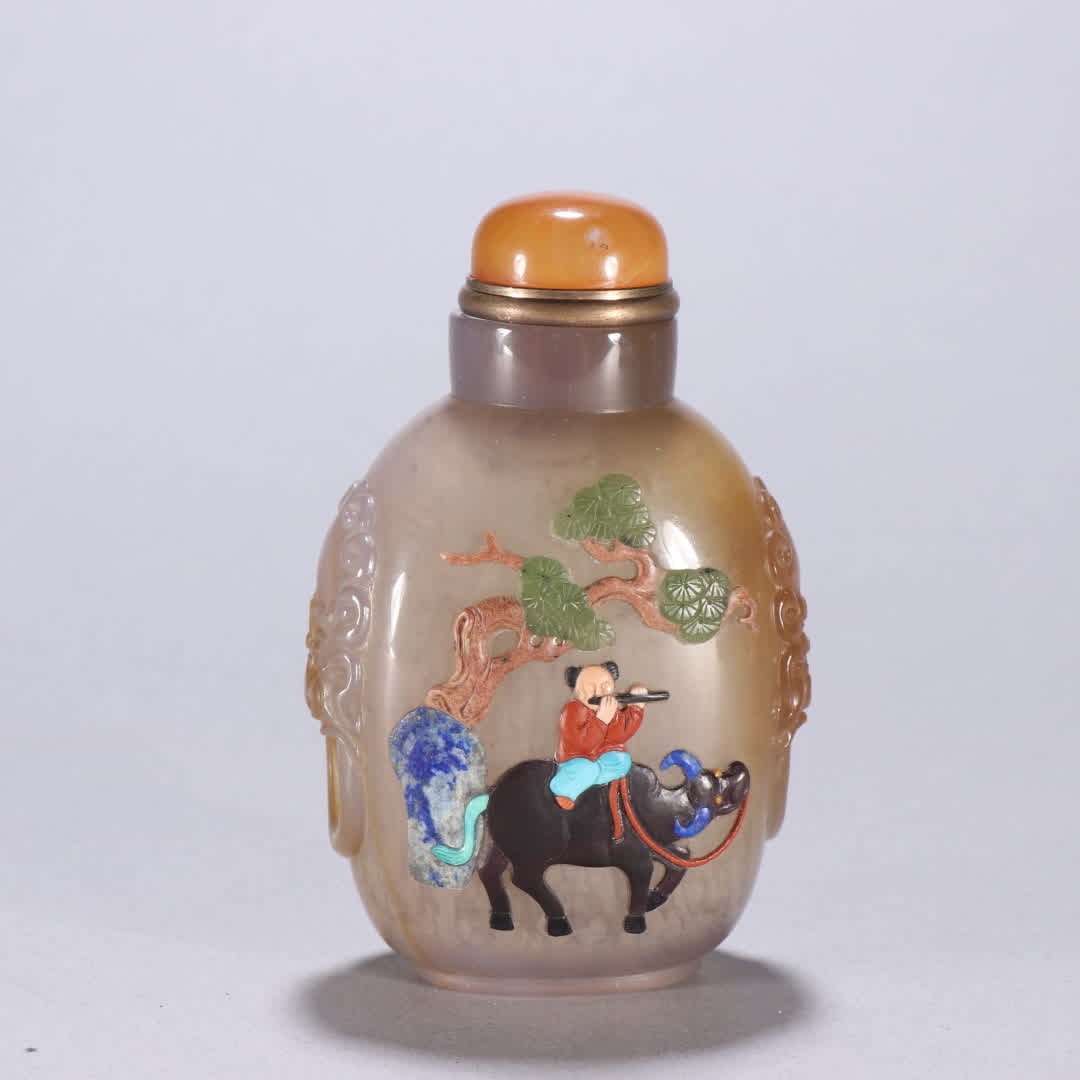 A piece of agate inlaid treasure character story snuff bottle: Agate inlaid with treasures, characters, stories, snuff bottles SIZE: H:9cm W:5.7cm W:102.1g (The Dimensions Of All Batches Are Manually Measured.If You Need More Detailed Information, Please Contact