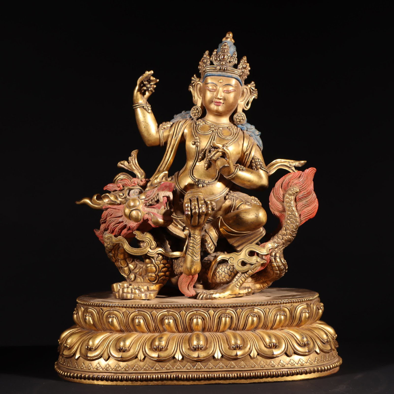 A Tibetan Yongle bronze gilt Buddha statue of the Ming Dynasty (1 of 9)