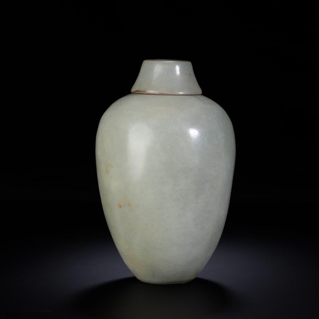 A Song Dynasty celadon plum bottle: Song Dynasty celadon plum bottle SIZE: H:17cm W:10cm (The Dimensions Of All Batches Are Manually Measured.If You Need More Detailed Information, Please Contact Our Customer Service Before Bidding.)