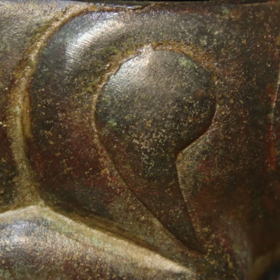 A bronze goat cup - 4