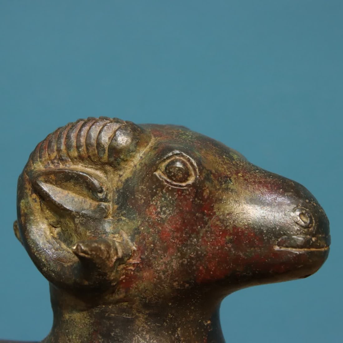 A bronze goat cup - 5